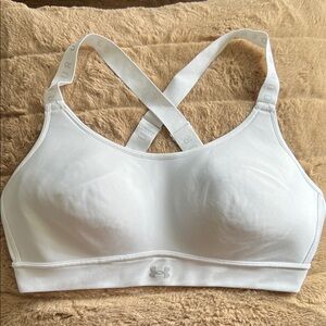 Under Armour Women's Cross-Back White Sports Bra 🤍🤍🤍